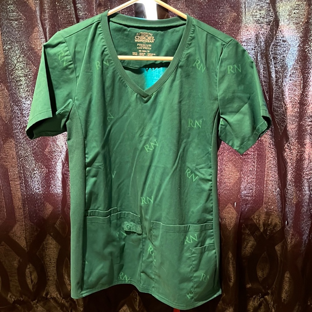 Scrub top